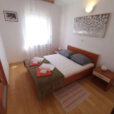 Appartement In 13938